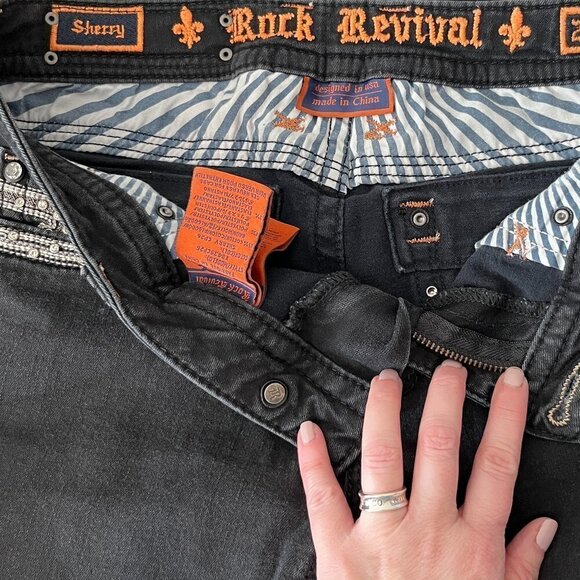 Rock Revival Sherry Black Cropped Jeans Women's Size 28 - Picture 7 of 14